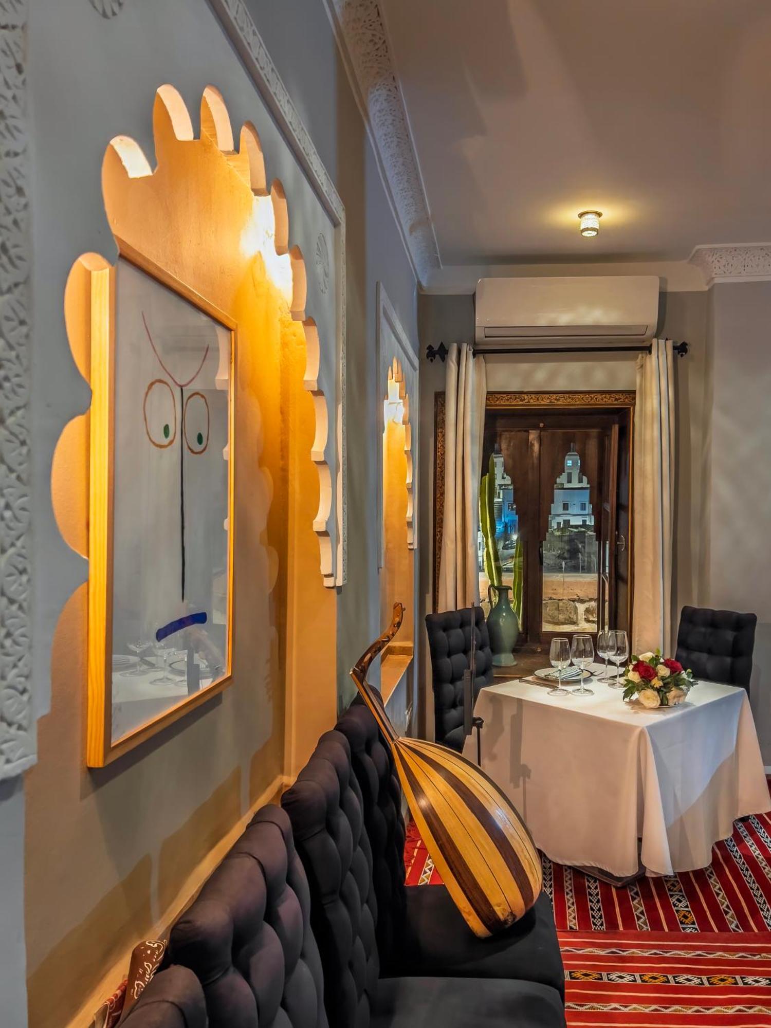 Riad Tanja By Chef Moha Tanger Buitenkant foto