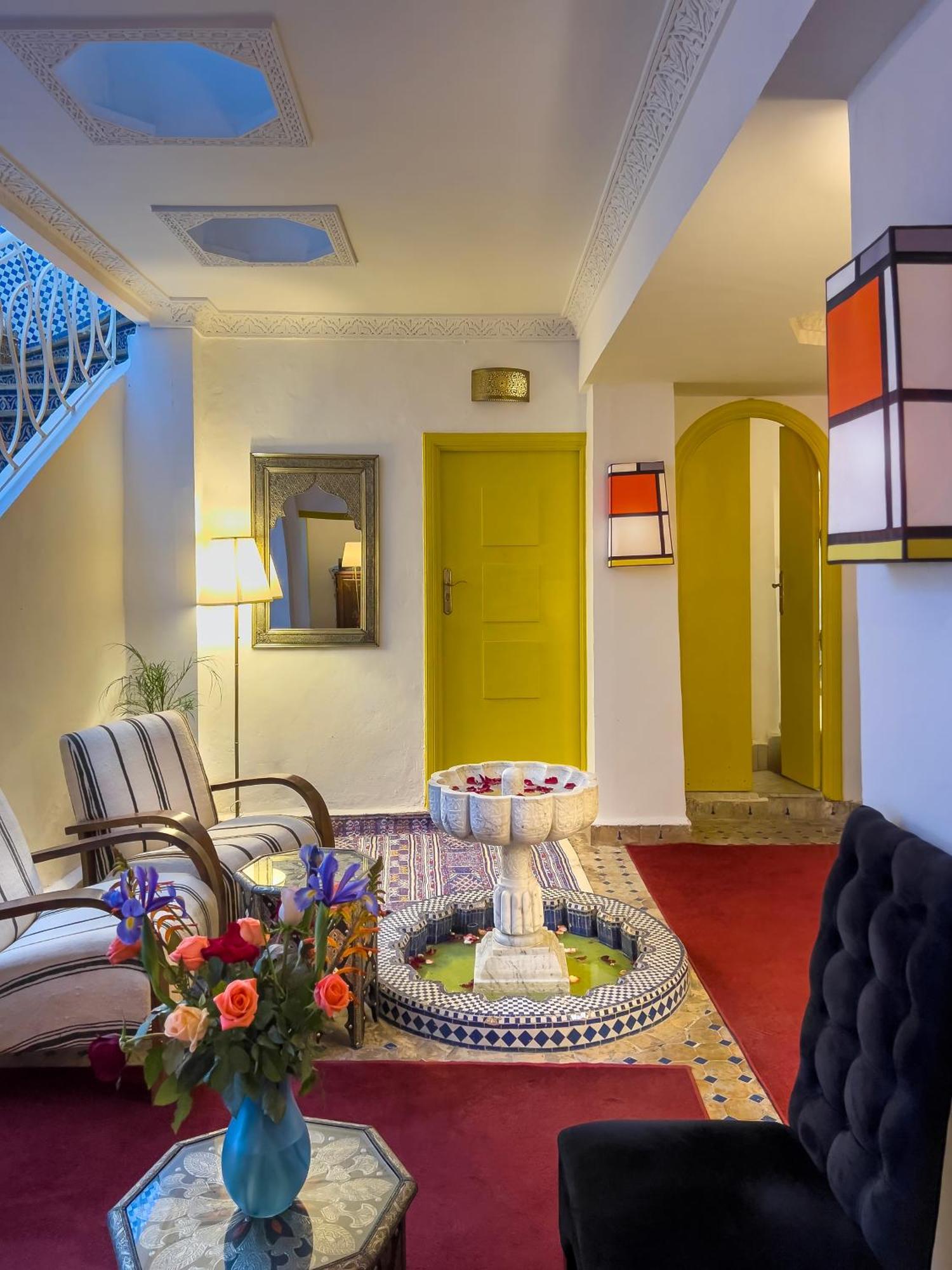 Riad Tanja By Chef Moha Tanger Buitenkant foto