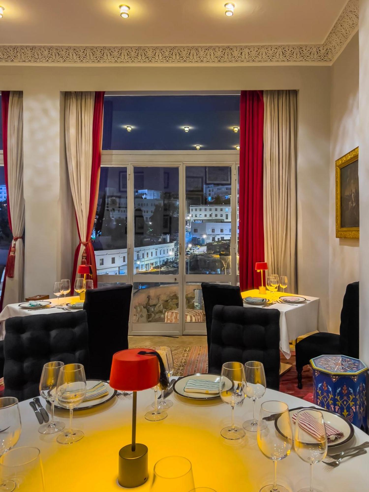 Riad Tanja By Chef Moha Tanger Buitenkant foto