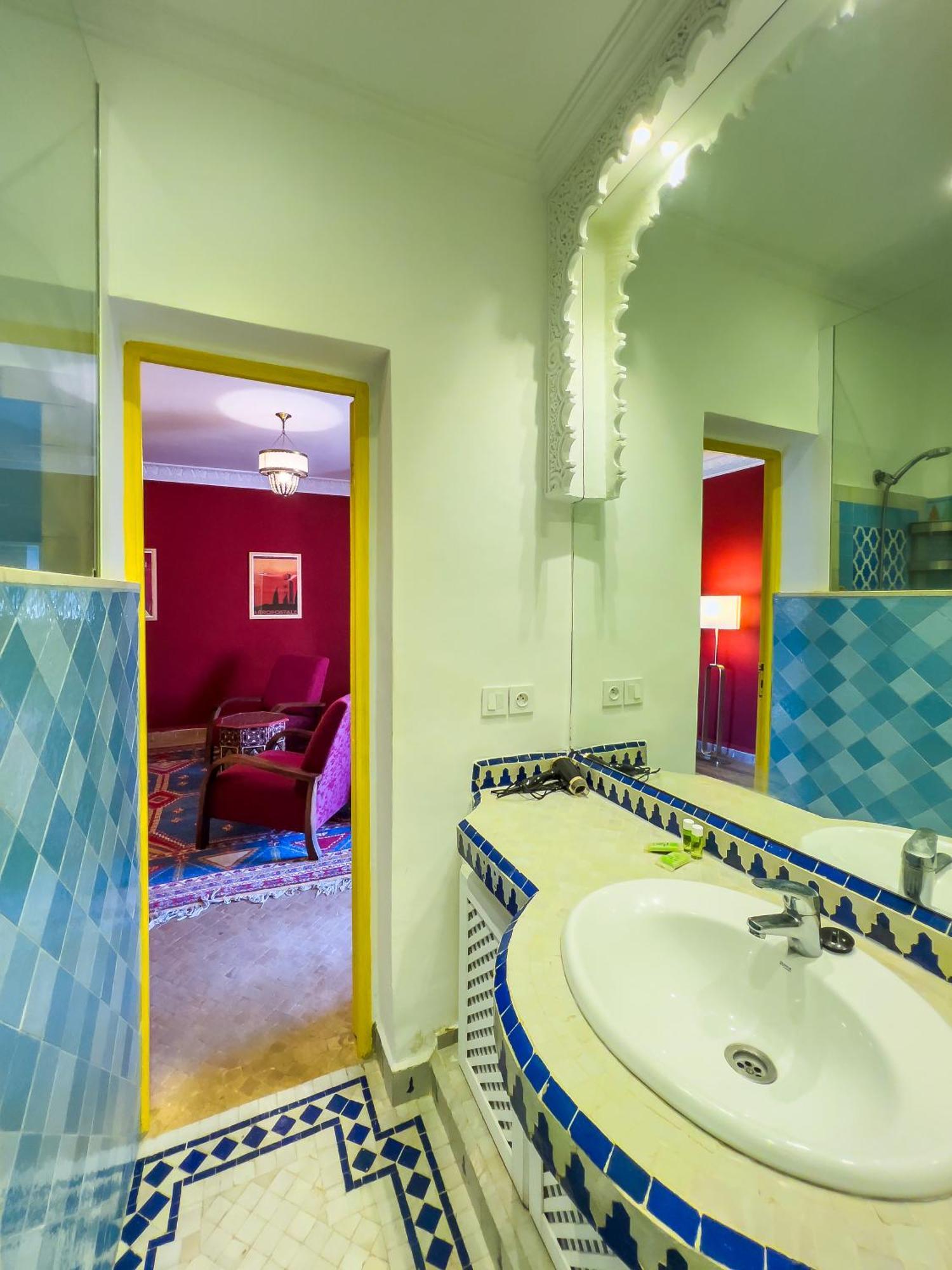 Riad Tanja By Chef Moha Tanger Buitenkant foto